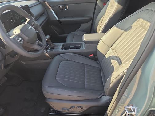 Iceberg Green 2027 Kia Seltos X-Line S