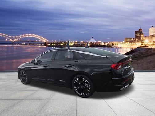 Ebony Black 2024 Kia K5 GT-Line
