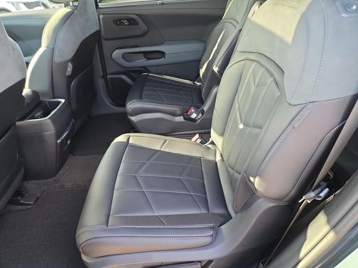 Black Jade Green 2027 Kia Telluride Hybrid X-Line SX-Prestige