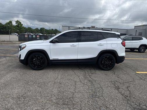 Summit White 2021 GMC Terrain SLT