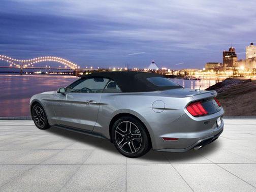 2022 Ford Mustang EcoBoost