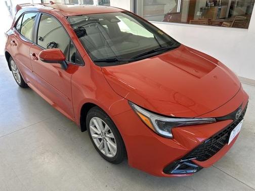 2025 Toyota Corolla Hatchback SE