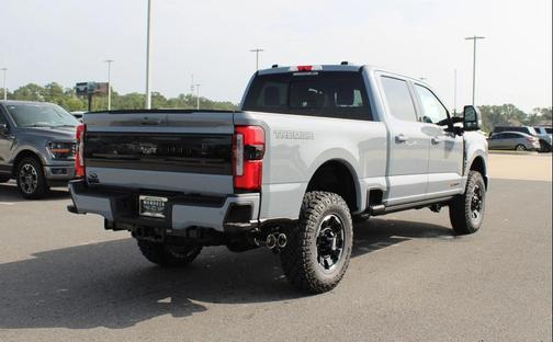 2025 Ford F-250 Platinum