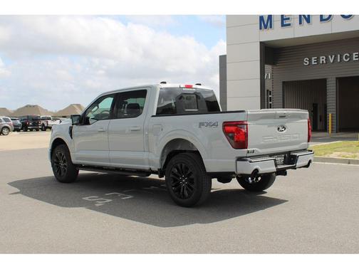 Avalanche 2026 Ford F-150 XLT