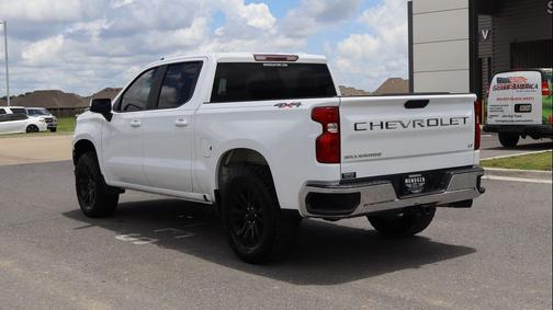 Summit White 2021 Chevrolet Silverado 1500 LT