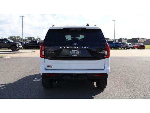 Oxford White 2026 Ford Expedition Active
