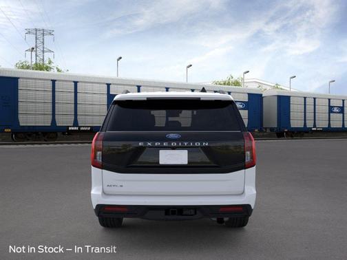 Oxford White 2026 Ford Expedition Active