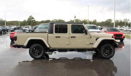 2022 Jeep Gladiator Sport