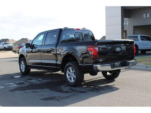 Agate Black Metallic 2026 Ford F-150 XLT