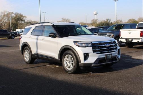 2026 Ford Explorer Active w/200A Pkg