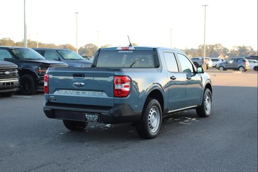 2022 Ford Maverick XL
