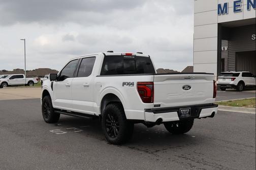 Star White Metallic Tri-Coat 2026 Ford F-150 Lariat