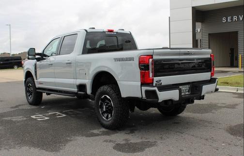 2025 Ford F-250 Platinum