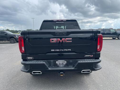 Onyx Black 2022 GMC Sierra 1500 AT4