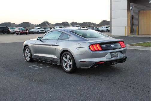 2022 Ford Mustang EcoBoost