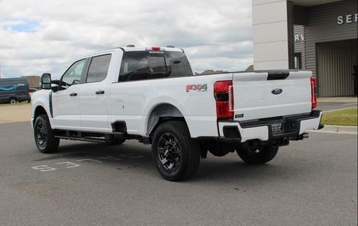 2025 Ford F-350 XLT