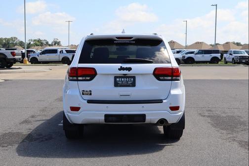 Bright White Clearcoat 2017 Jeep Grand Cherokee Altitude