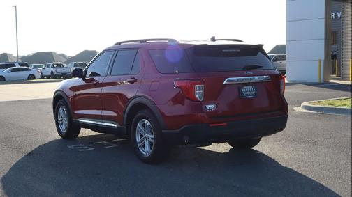 Rapid Red Metallic Tinted Clearcoat 2021 Ford Explorer XLT