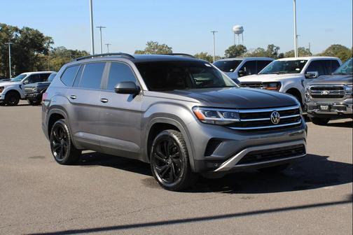 2022 Volkswagen Atlas 2.0T SE w/Technology 4MOTION