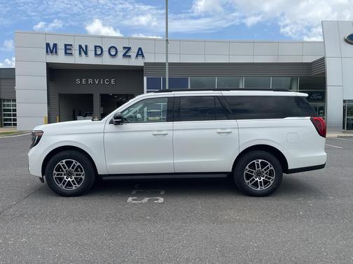 Star White Met Tri-Coat 2026 Ford Expedition Max Active 4x2