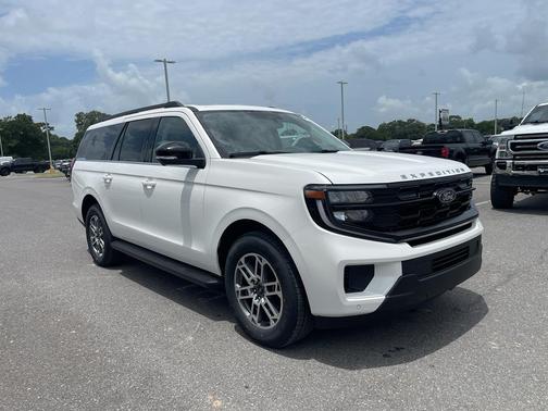 Star White Met Tri-Coat 2026 Ford Expedition Max Active 4x2