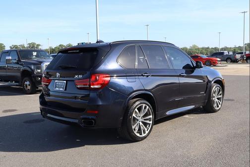 Black 2018 BMW X5 xDrive50i