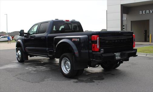 2025 Ford F-450 Platinum