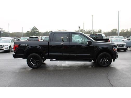 Agate Black Metallic 2026 Ford F-150 XLT