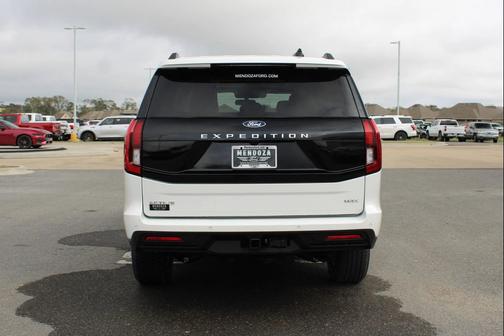 2025 Ford Expedition Max Active 4x2