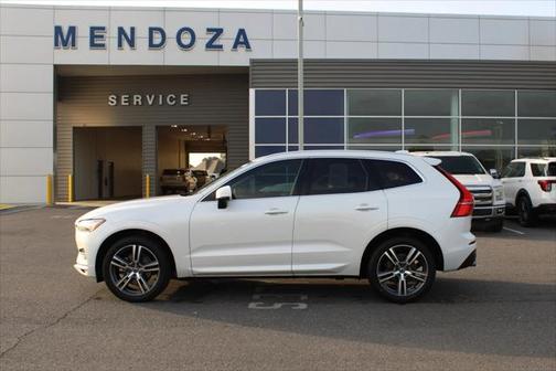 2021 Volvo XC60 T5 Momentum
