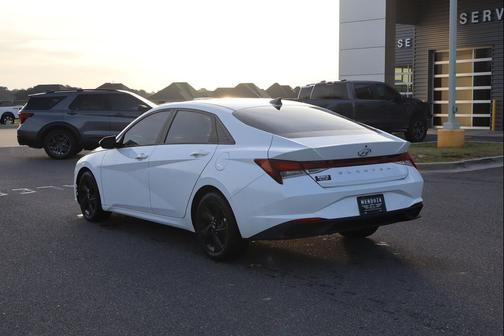 Quartz White 2021 Hyundai ELANTRA SEL