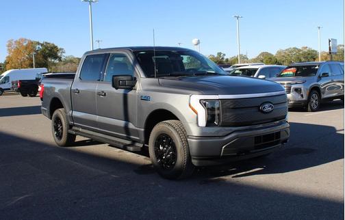 2025 Ford F-150 Lightning XLT