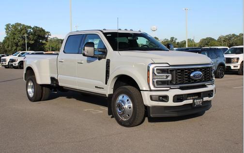 2025 Ford F-450 Platinum
