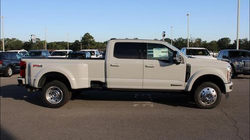 2025 Ford F-450 Platinum