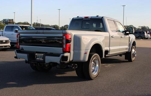 2025 Ford F-450 Platinum