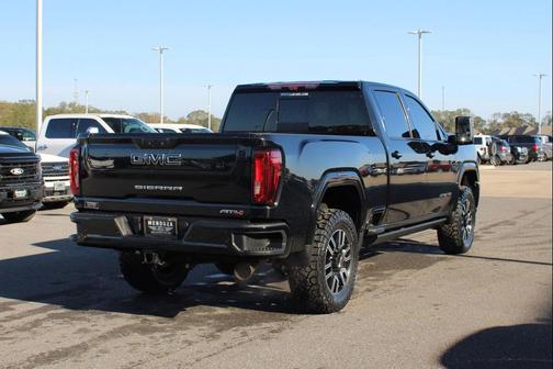 2023 GMC Sierra 2500 AT4