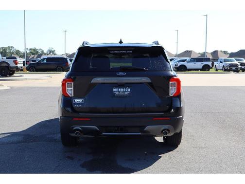 Agate Black Metallic 2024 Ford Explorer XLT