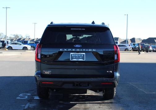 2025 Ford Expedition Max Active 4x2