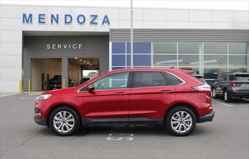 2023 Ford Edge Titanium