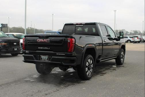 2024 GMC Sierra 2500 Denali