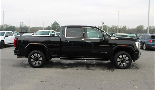 2024 GMC Sierra 2500 Denali