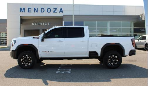 2024 GMC Sierra 2500 AT4