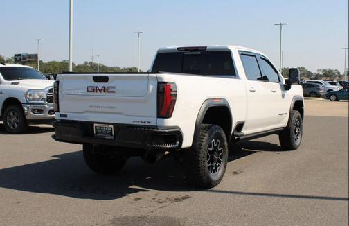 2024 GMC Sierra 2500 AT4