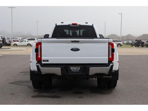 Oxford White 2024 Ford F-350 Lariat