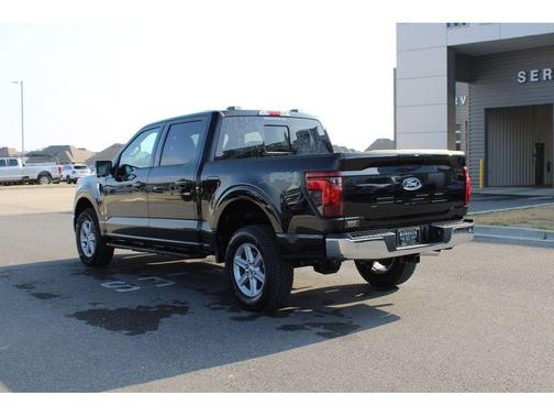 Agate Black Metallic 2026 Ford F-150 XLT