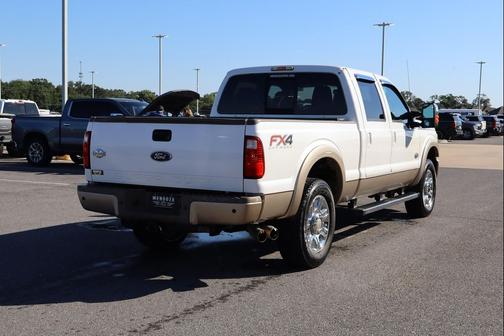 White 2012 Ford F-250 Lariat