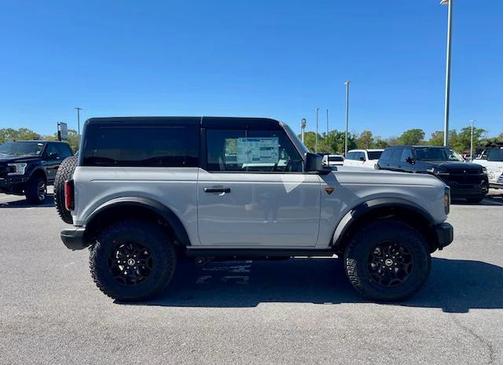 Avalanche Gray 2026 Ford Bronco Badlands