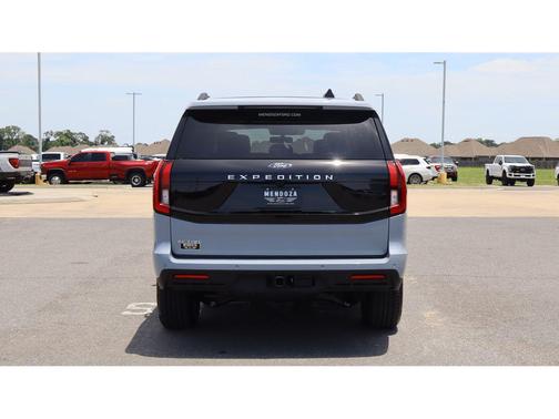 Glacier Gray Metallic Tri-Coat 2026 Ford Expedition Active