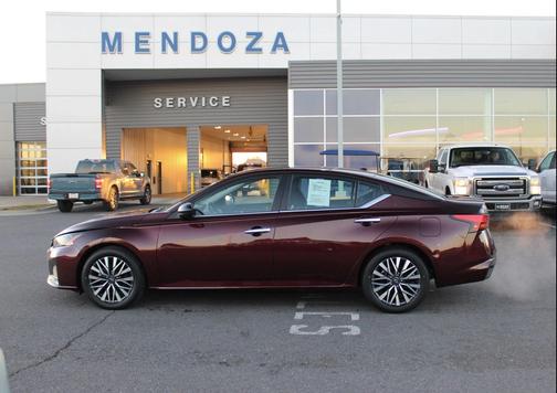 2025 Nissan Altima SV FWD