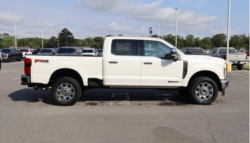 Star White Metallic Tri-Coat 2026 Ford F-350 Lariat